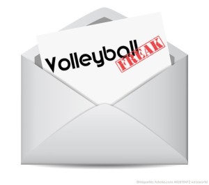 Das Bild zeigt einen geöffneten Briefumschalg mit einer Nachricht von VolleyballFREAK. Es symbolisiert eine E-Mail aus dem VolleyballFREAK-Newsletter