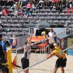 Angriff von Jonathan Erdmann auf dem FIVB Beachvolleyball Major Hamburg 2016