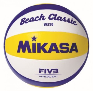 Das Foto zeigt den Mikasa VXL 30 Beachvolleyball.