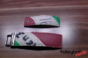 Das Bild zeigt 2 unterschiedliche Versionen des Volleyball Schlüsselanhängers