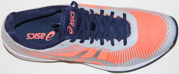 Das Foto zeigt den Asics Elite FF Women von oben