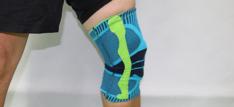 Bauerfeind Kniebandage Sports Knee Support im VolleyballFREAK-Test