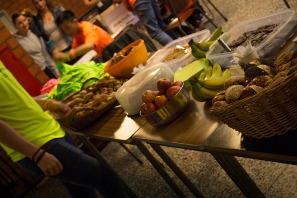 Auf dem Foto sieht man das Catering auf dem Schwarzlicht Cup