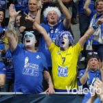 Die Häfler-Fans feiern ihr Team nach dem Sieg im Pokalfinale