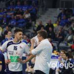 DVV-Pokalfinale 2019: Letzte Anweisung von SVG Trainer Stefan Hübner an Ryan Sclater.