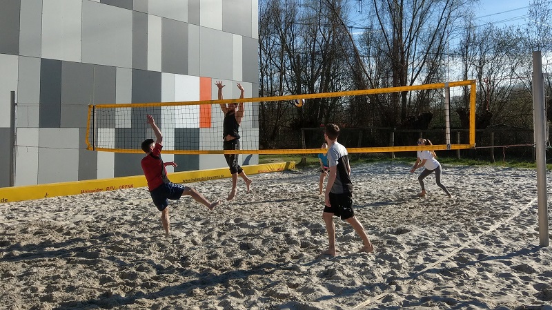 April, April!!! Revolution im Beachvolleyball: Ab 2022 wird 3 vs 3 gespielt