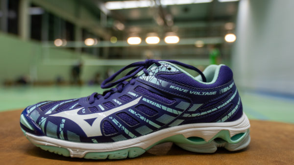 Mizuno Damen Voltage Volleyball-Schuh