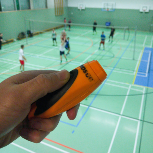 Getestet: Elektrische Pfeife im Volleyballtraining