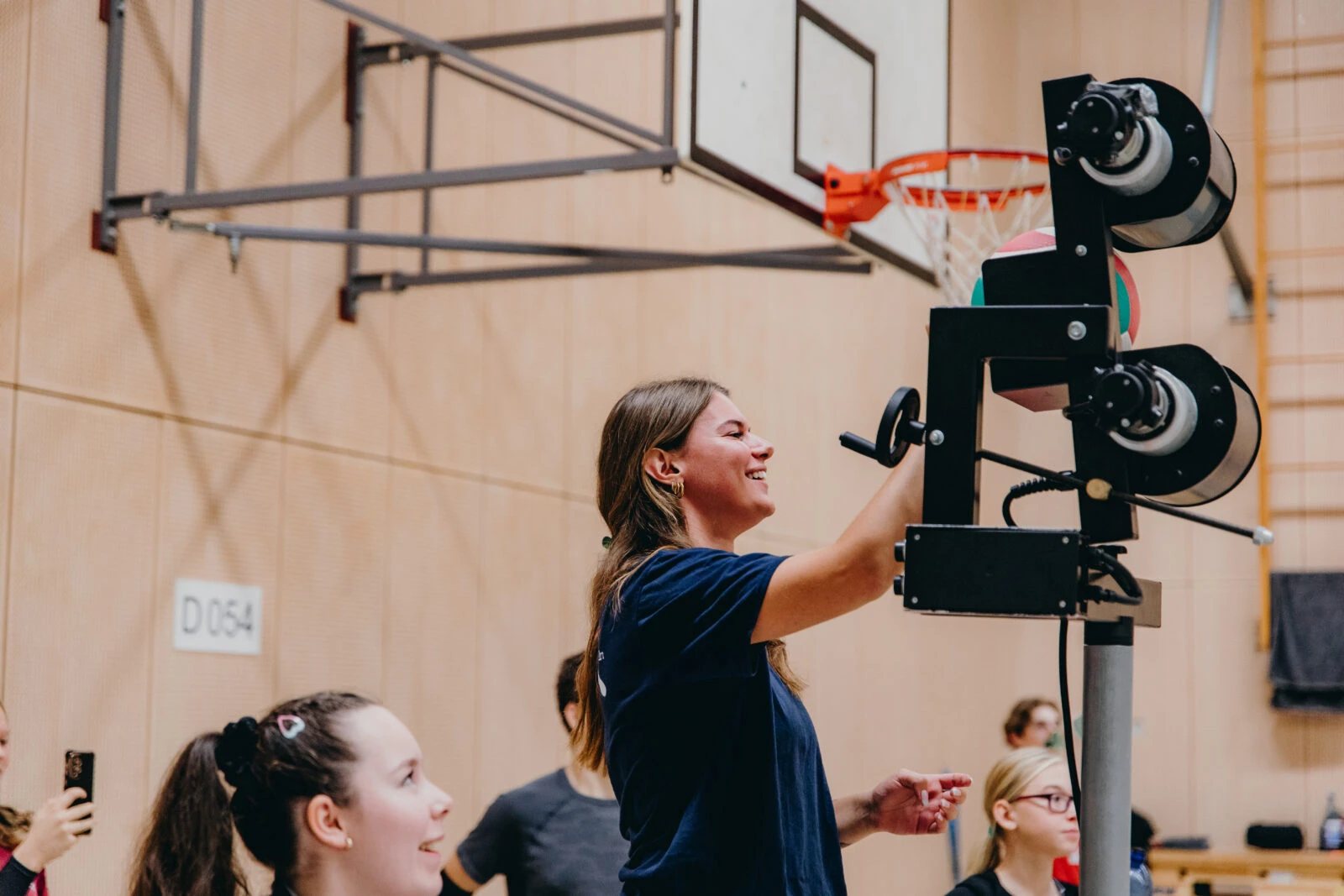 Training mit der Ballmaschine ist sinnvoll - und macht Spaß. Foto: Volleyballfreak