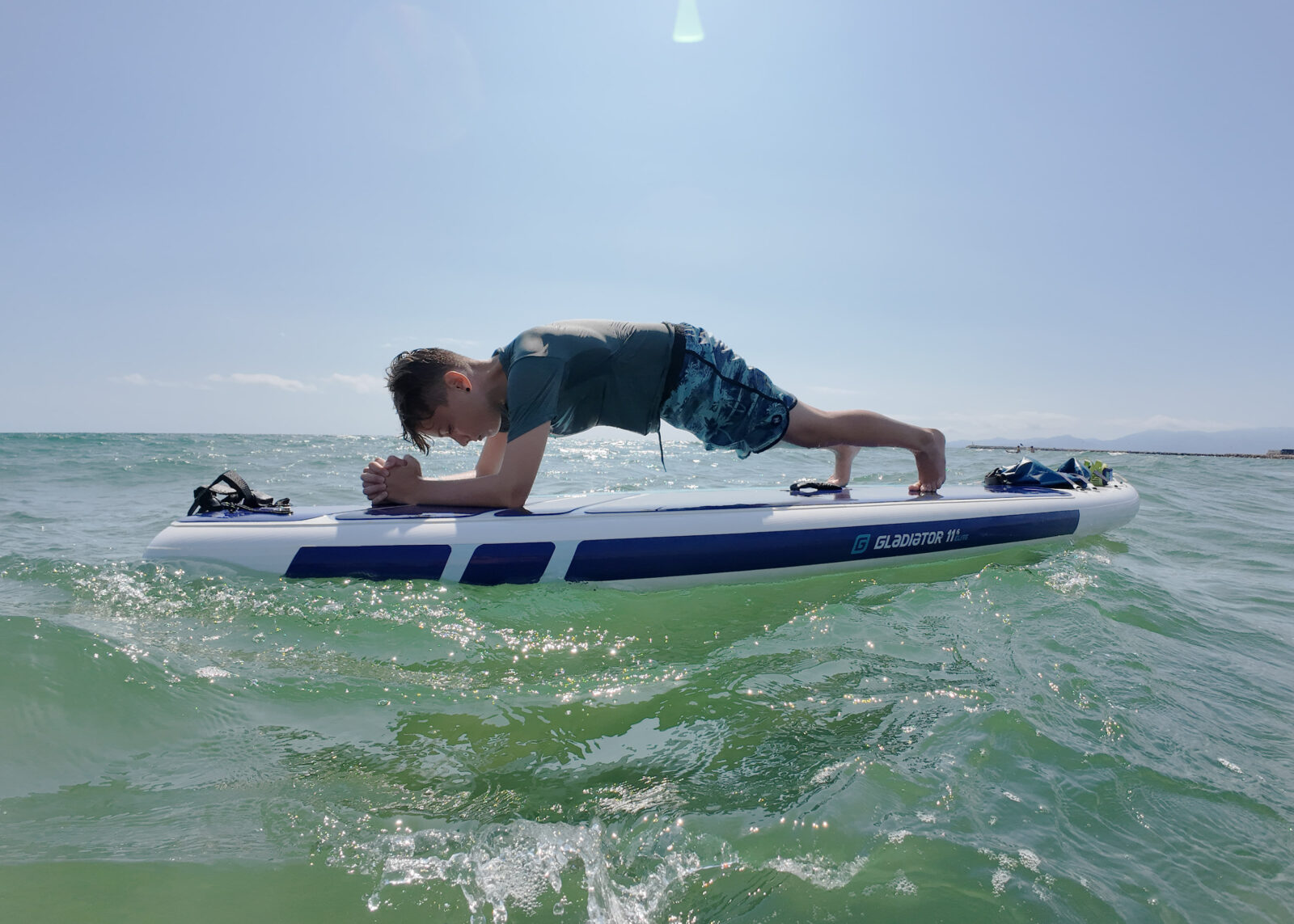 Plank mal anders. Foto: Michael Bernhardt